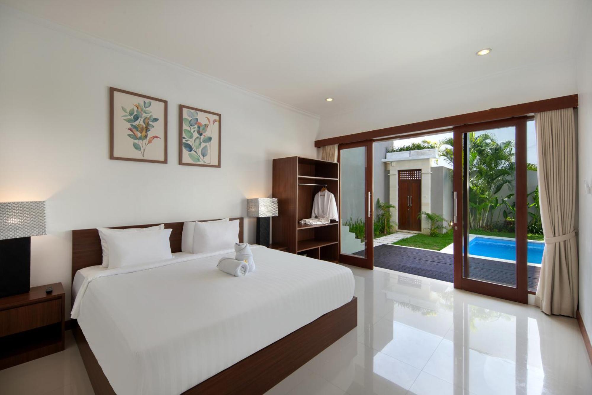 Daha Mansions Seminyak Villa Exterior photo