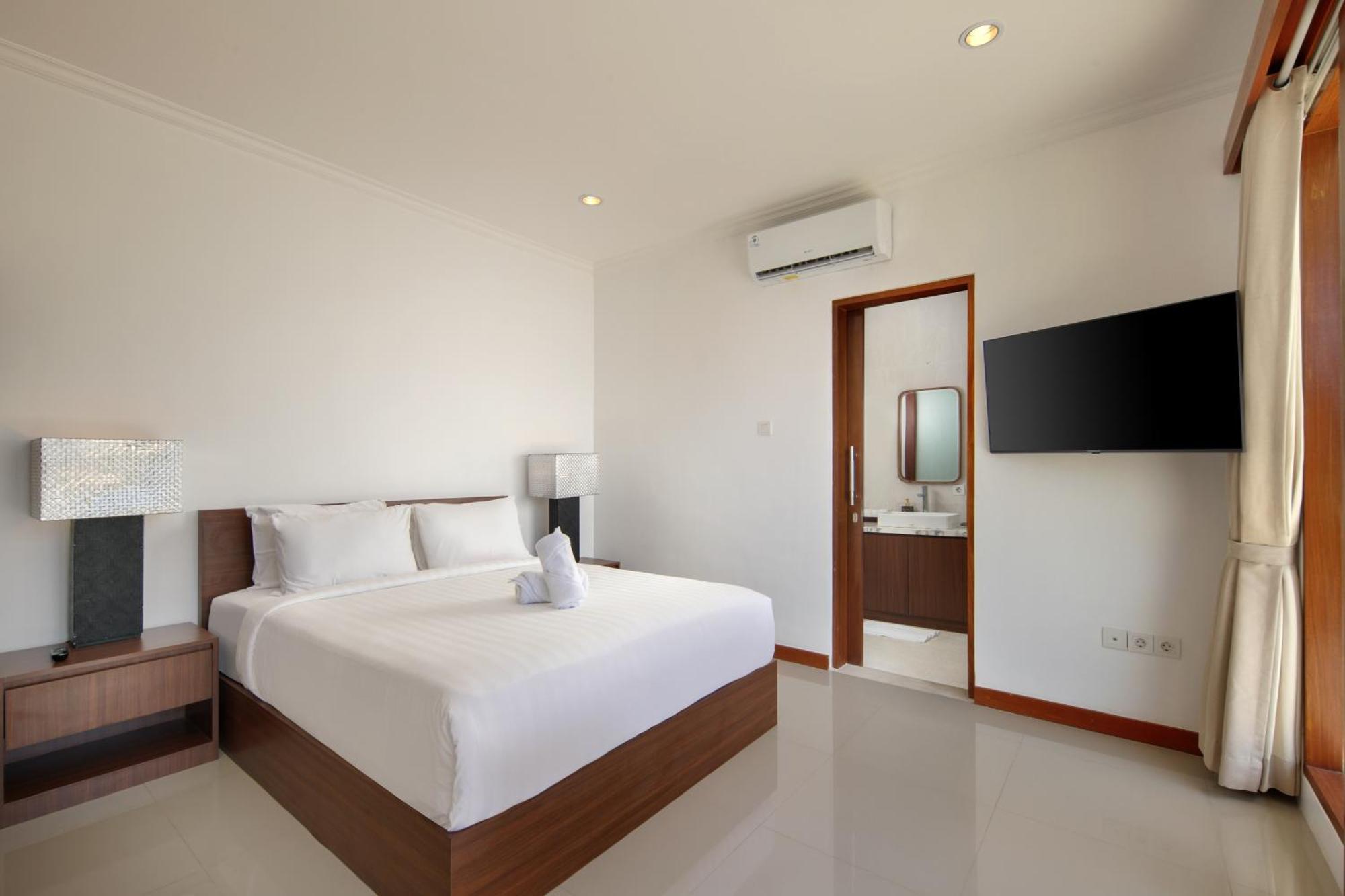 Daha Mansions Seminyak Villa Exterior photo